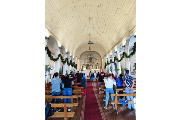 Normalización eléctrica Iglesias de San Antonio de Colo, Santiago Apóstol de Detif y Jesús Nazareno de Caguach