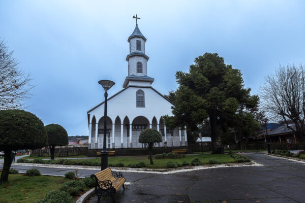 Restauración integral y Modelo de Gestión Iglesia de Nuestra Señora de los Dolores de Dalcahue