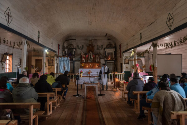 Restauración minga Iglesia Huyar bajo, Curaco de Vélez