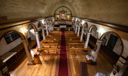 interior de iglesia