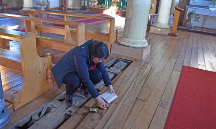 restauración piso iglesia